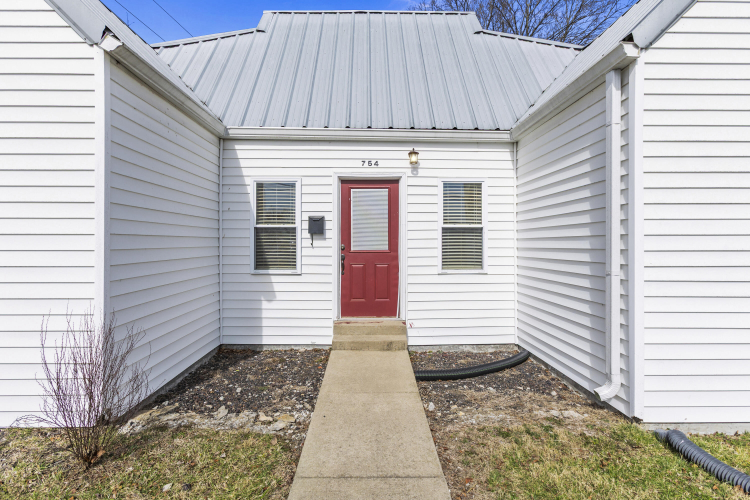 Listing Image 3