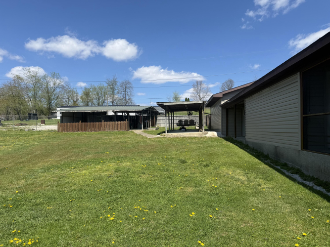 Listing Image 76