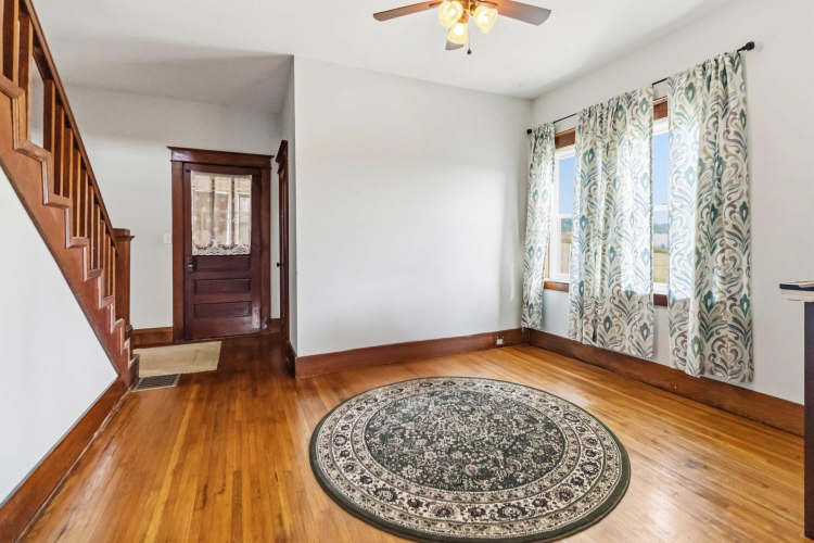 Listing Image 42