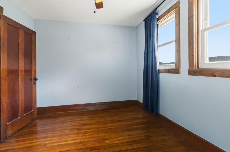 Listing Image 52
