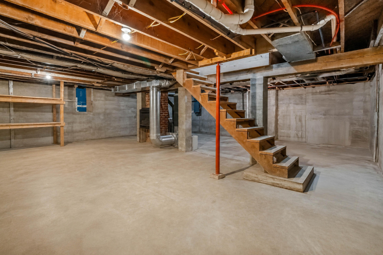 Listing Image 53