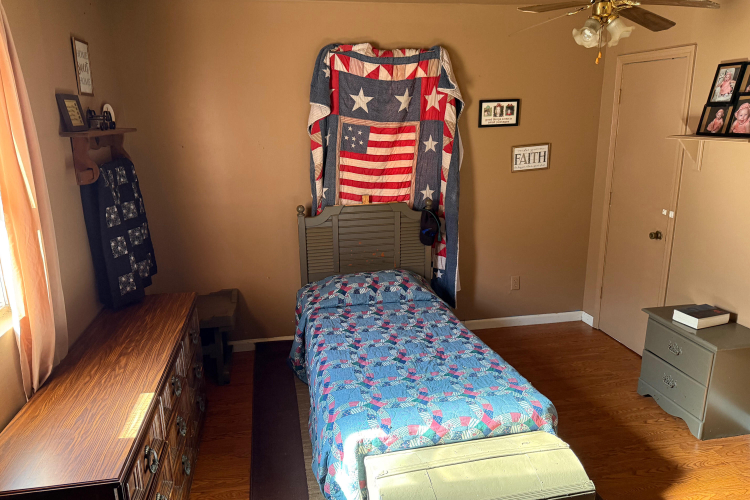 Listing Image 15