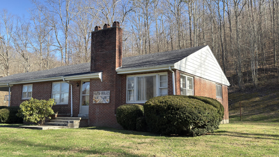Listing Image 3