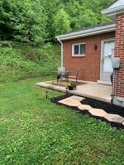 Listing Image 5