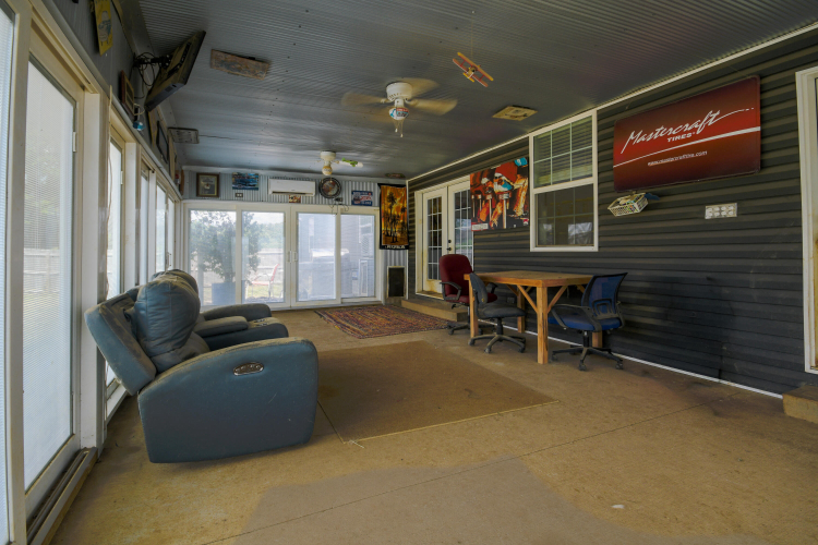 Listing Image 17
