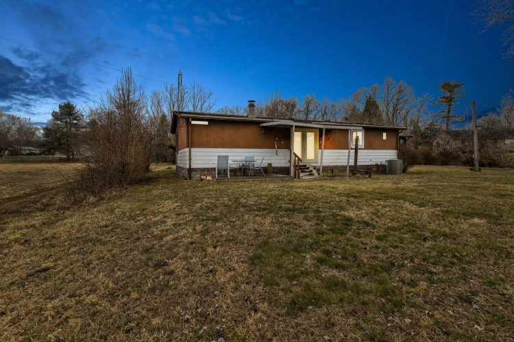 Listing Image 21