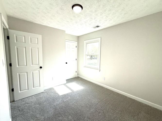 Listing Image 57