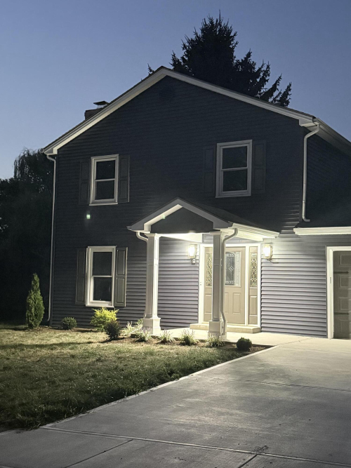 Listing Image 9