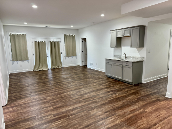 Listing Image 20