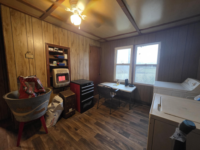 Listing Image 15