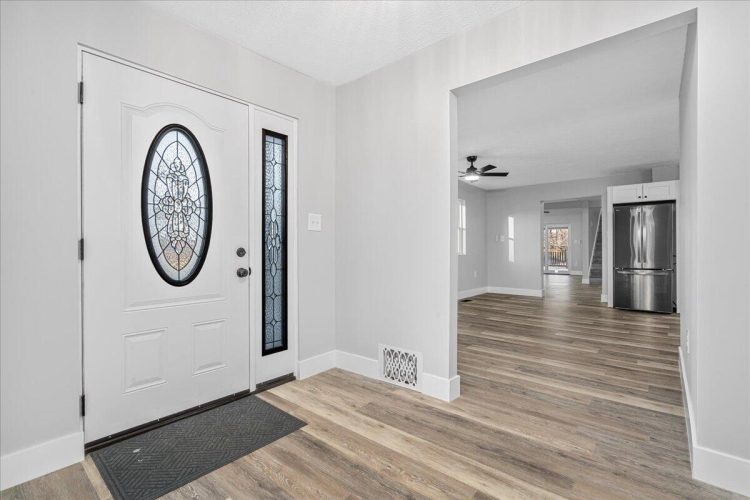 Listing Image 22
