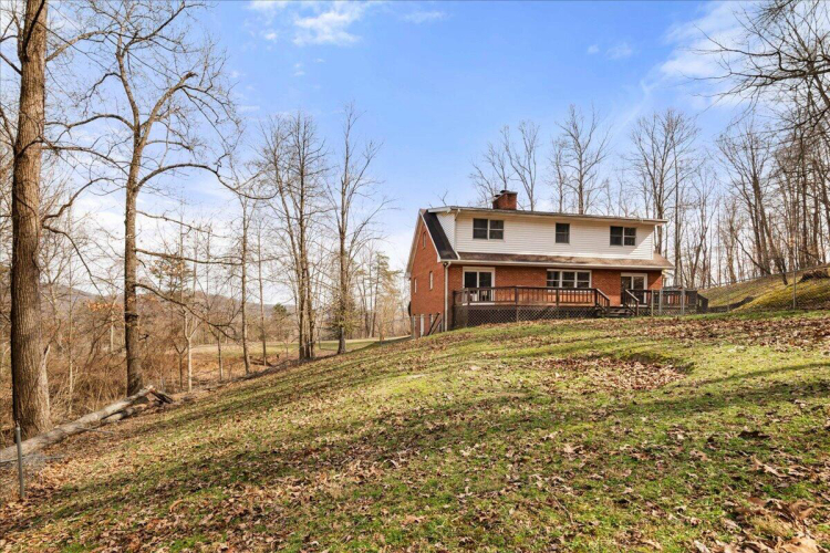 Listing Image 8