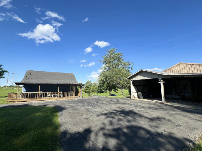 Listing Image 43