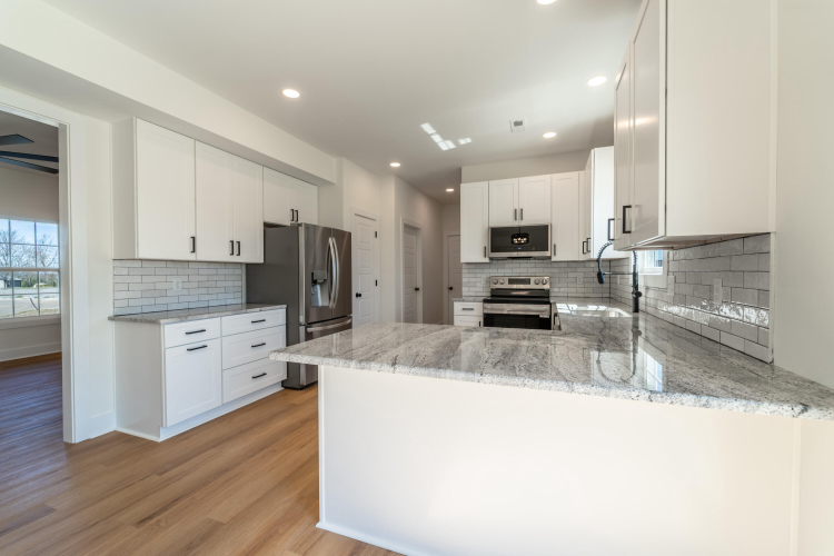 Listing Image 15