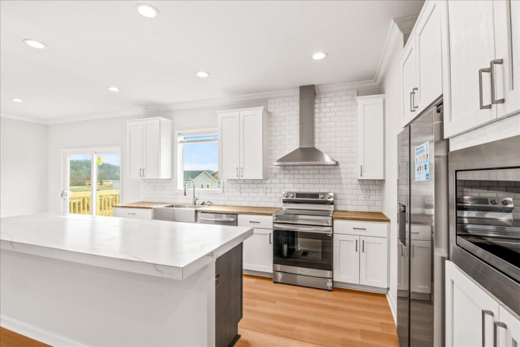 Listing Image 18