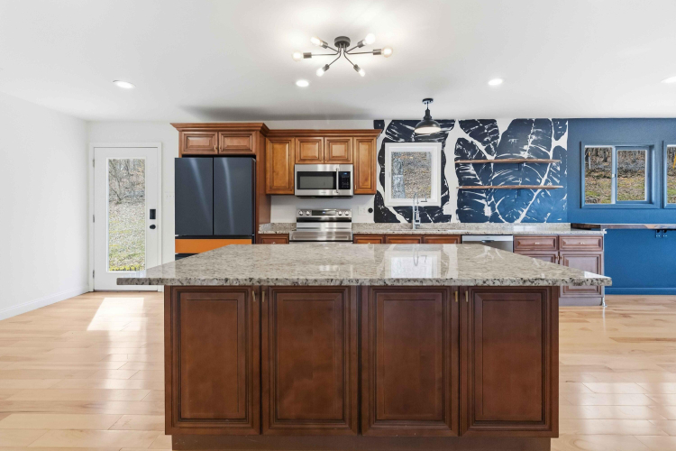 Listing Image 14