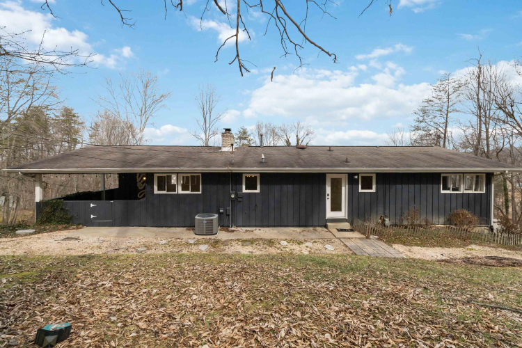 Listing Image 53