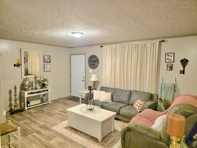 Listing Image 41