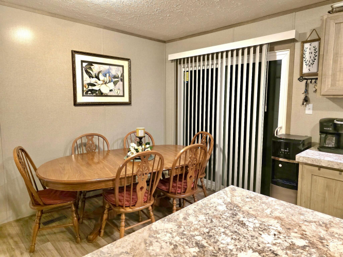 Listing Image 54
