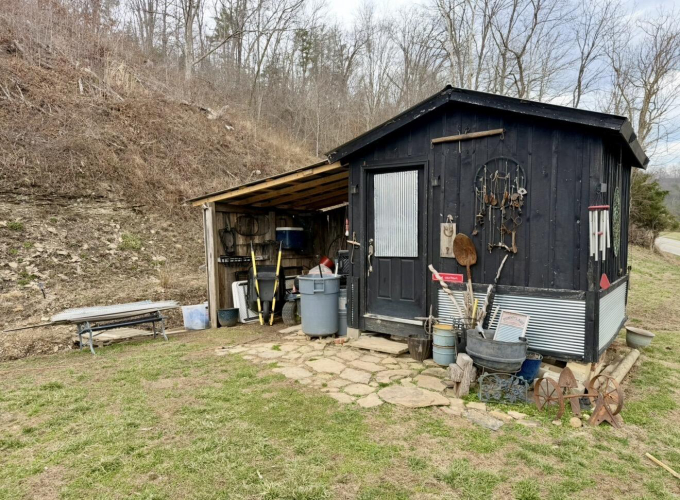Listing Image 8
