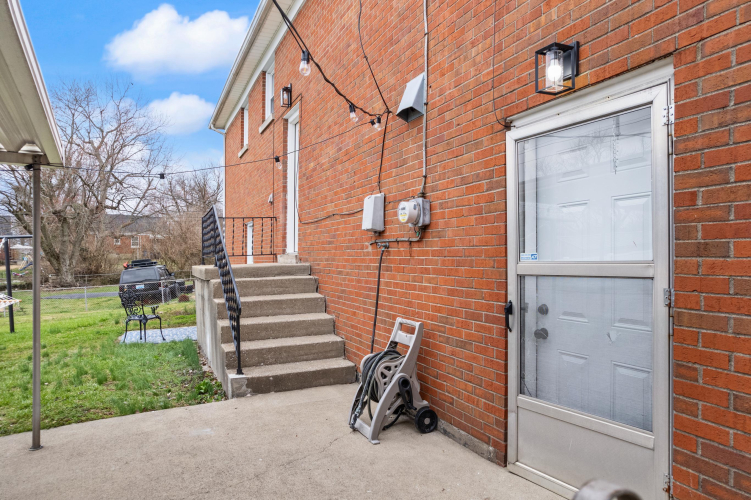 Listing Image 40