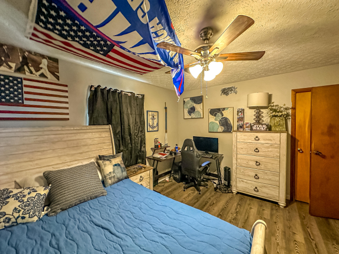 Listing Image 44
