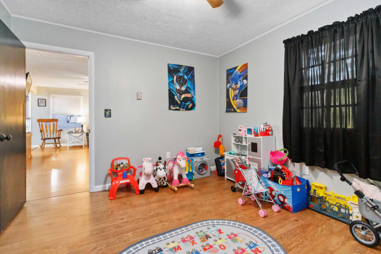 Listing Image 25