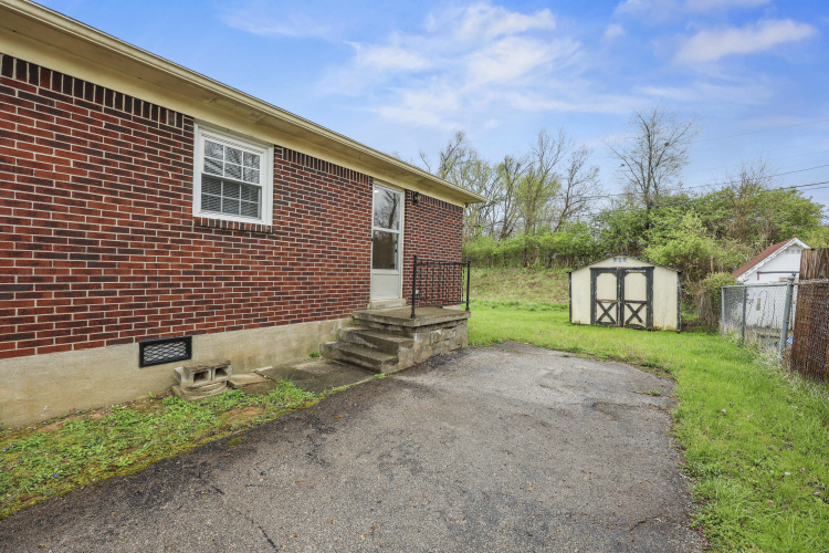 Listing Image 24