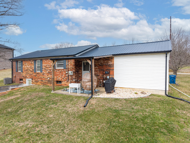 Listing Image 6