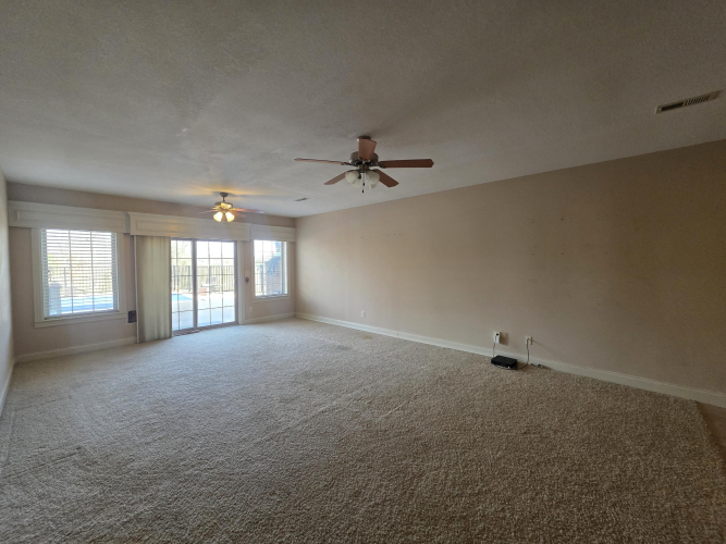 Listing Image 38
