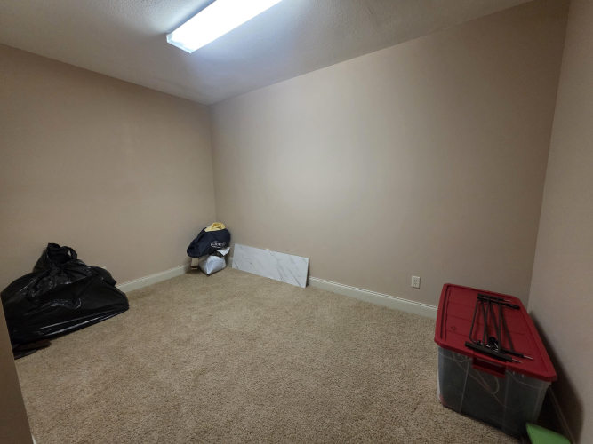 Listing Image 48