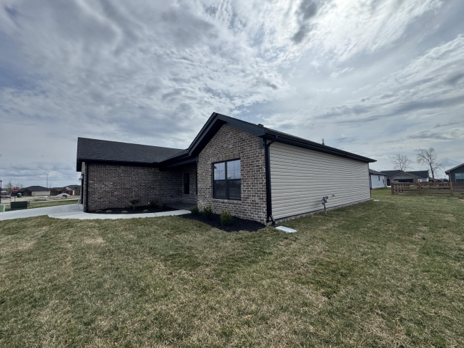 Listing Image 39