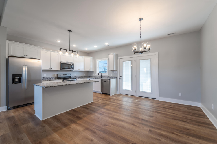Listing Image 10