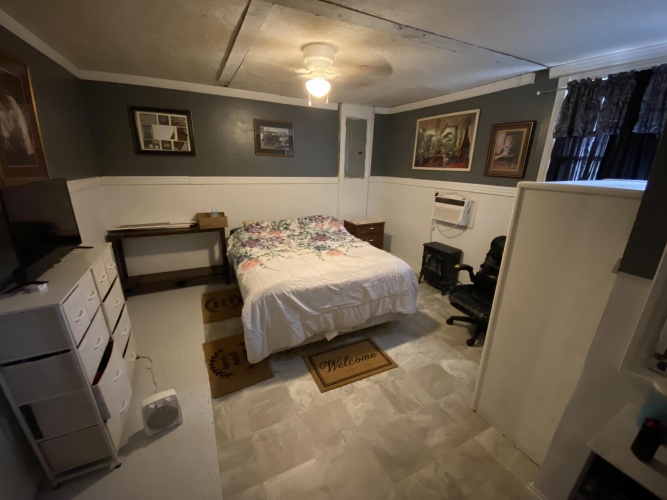 Listing Image 6