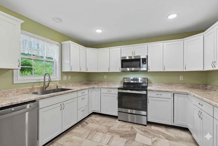 Listing Image 15