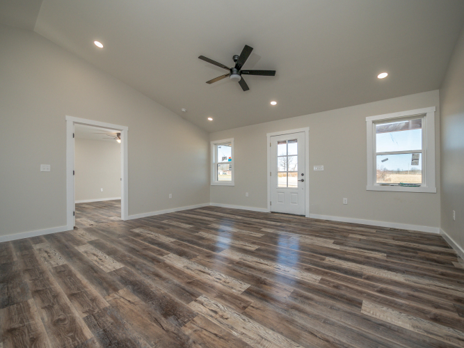 Listing Image 16