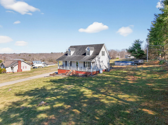 Listing Image 5