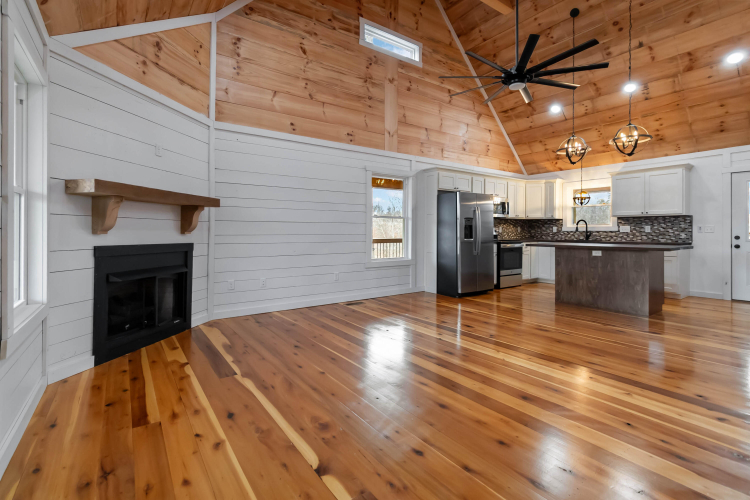 Listing Image 11