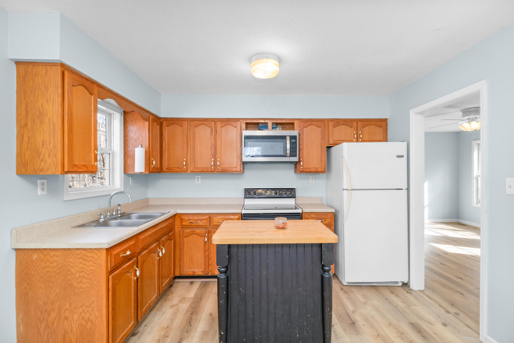 Listing Image 16