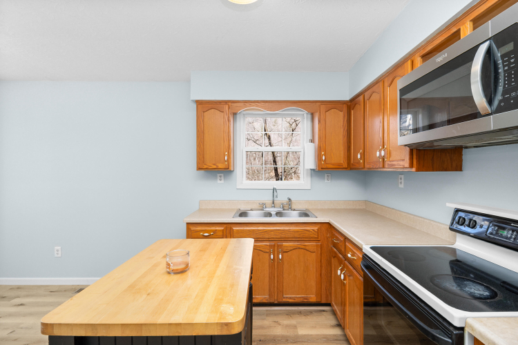 Listing Image 20