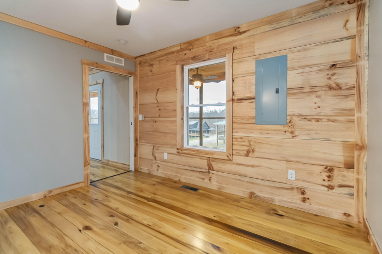 Listing Image 18