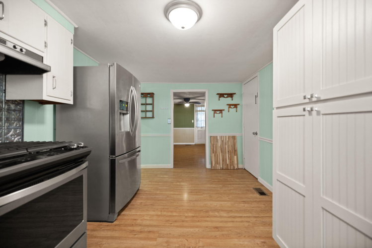 Listing Image 15