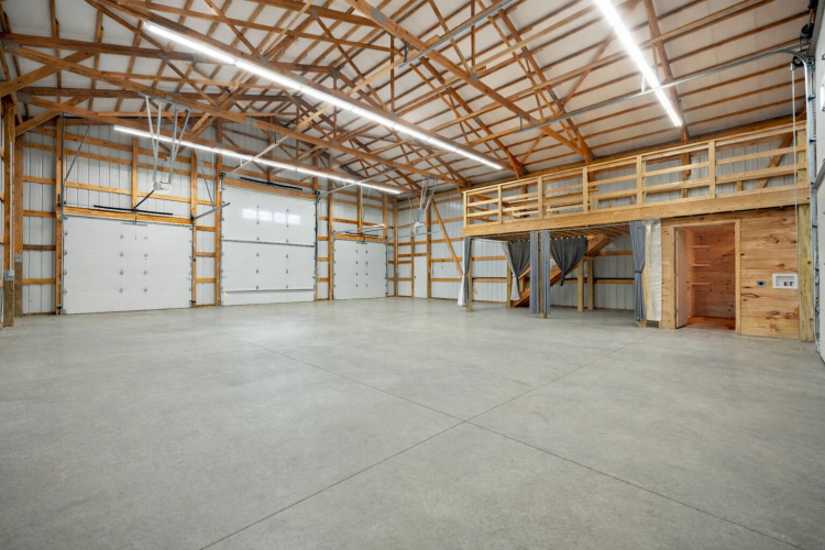 Listing Image 38