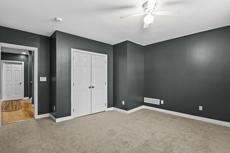 Listing Image 52
