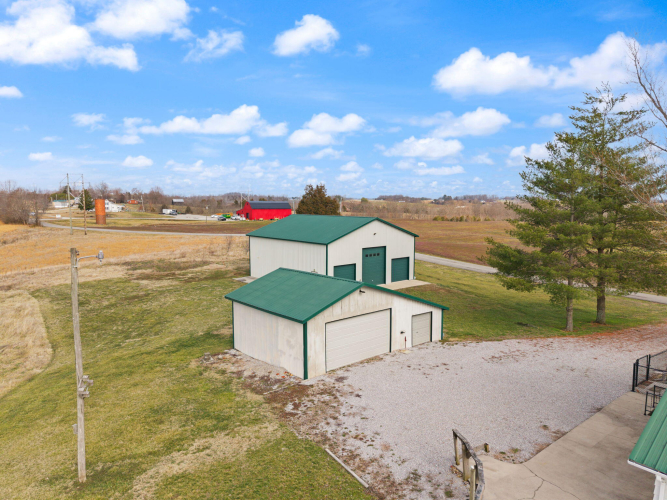 Listing Image 9