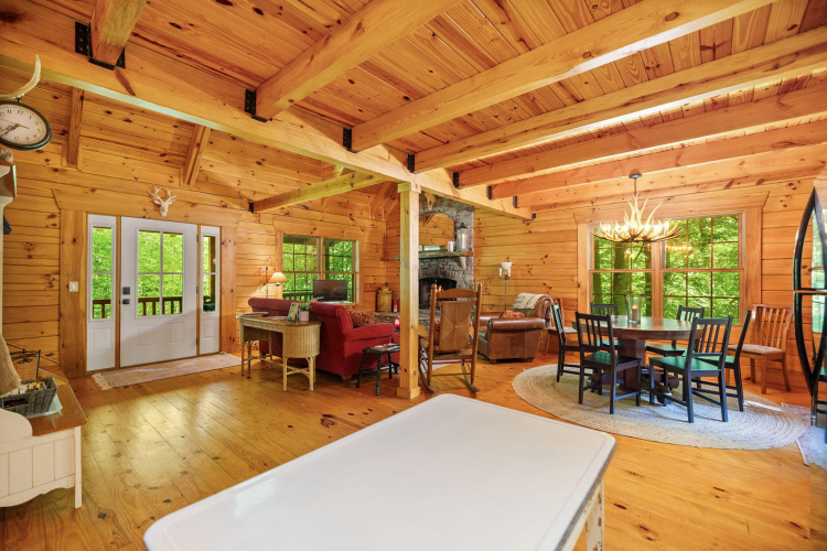 Listing Image 19
