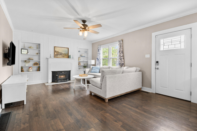 Listing Image 21