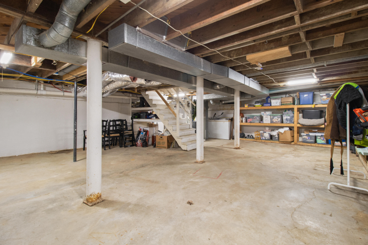 Listing Image 48