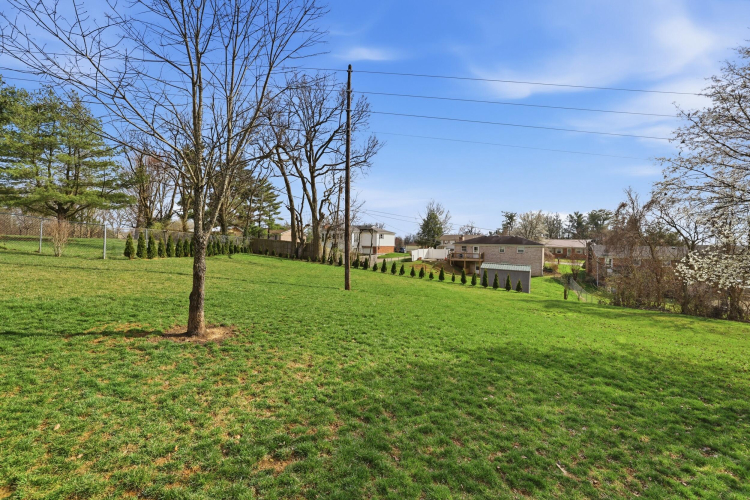 Listing Image 32