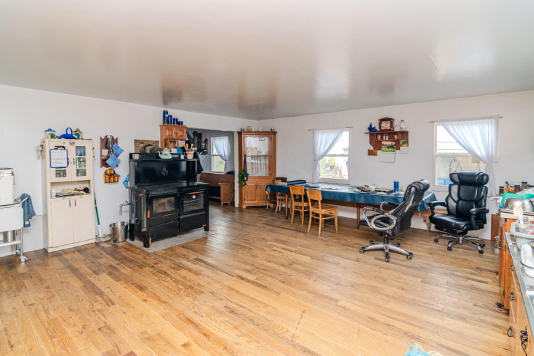 Listing Image 23